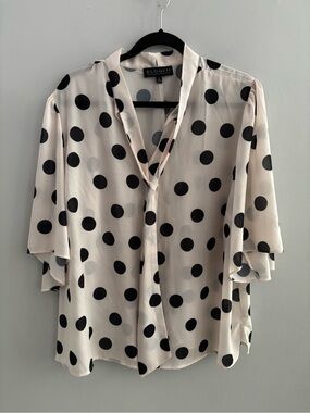 ELOQUII Cream Blush & Black Polka Dot Tie-Neck Flutter Sleeve Blouse Size 20